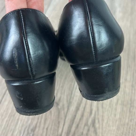 Salvatore Ferragamo VERA VARA bow pumps black leather size 7 C width vintage - Picture 4 of 9